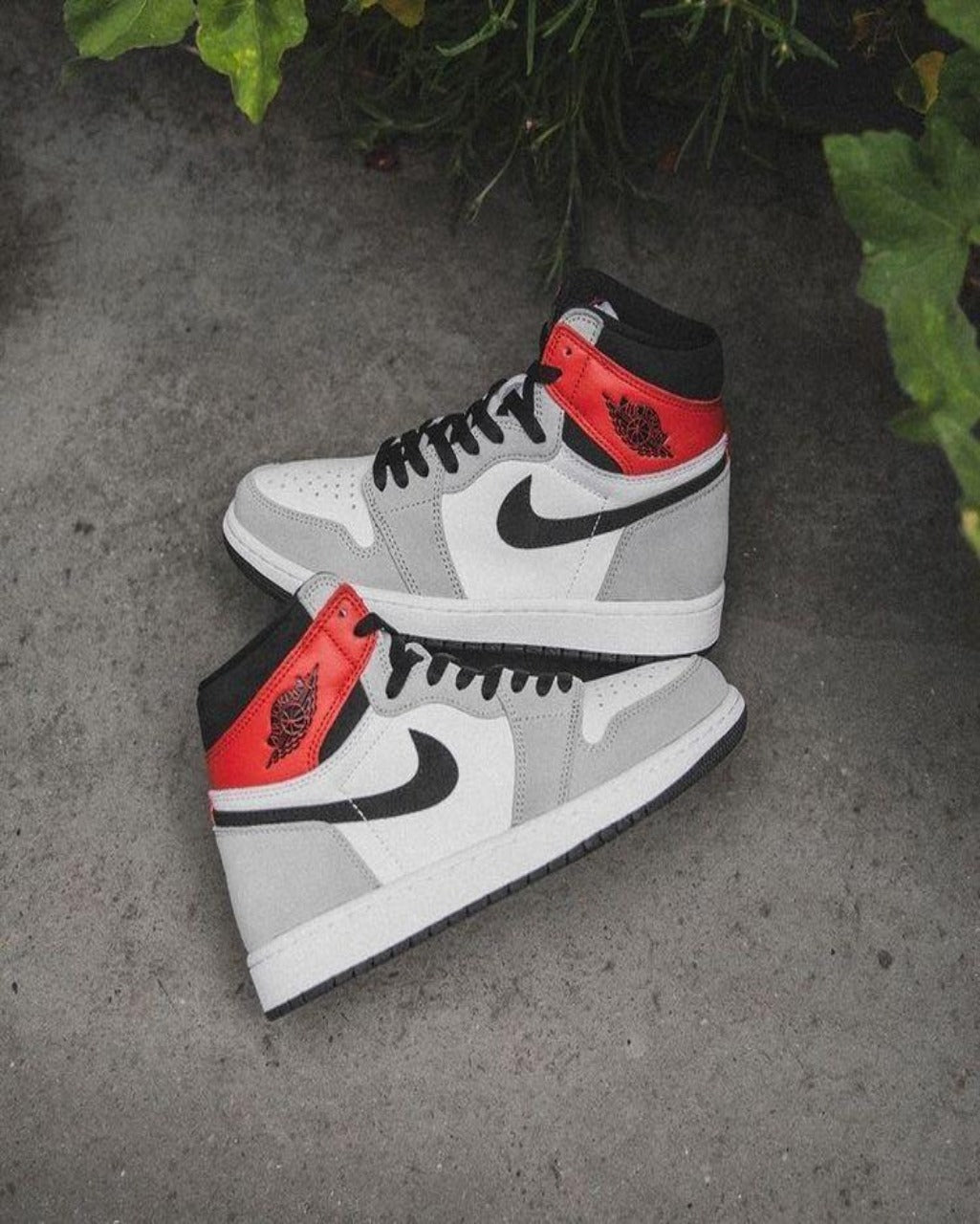 Nike Air Jordan 1 Retro High - Smoke Grey