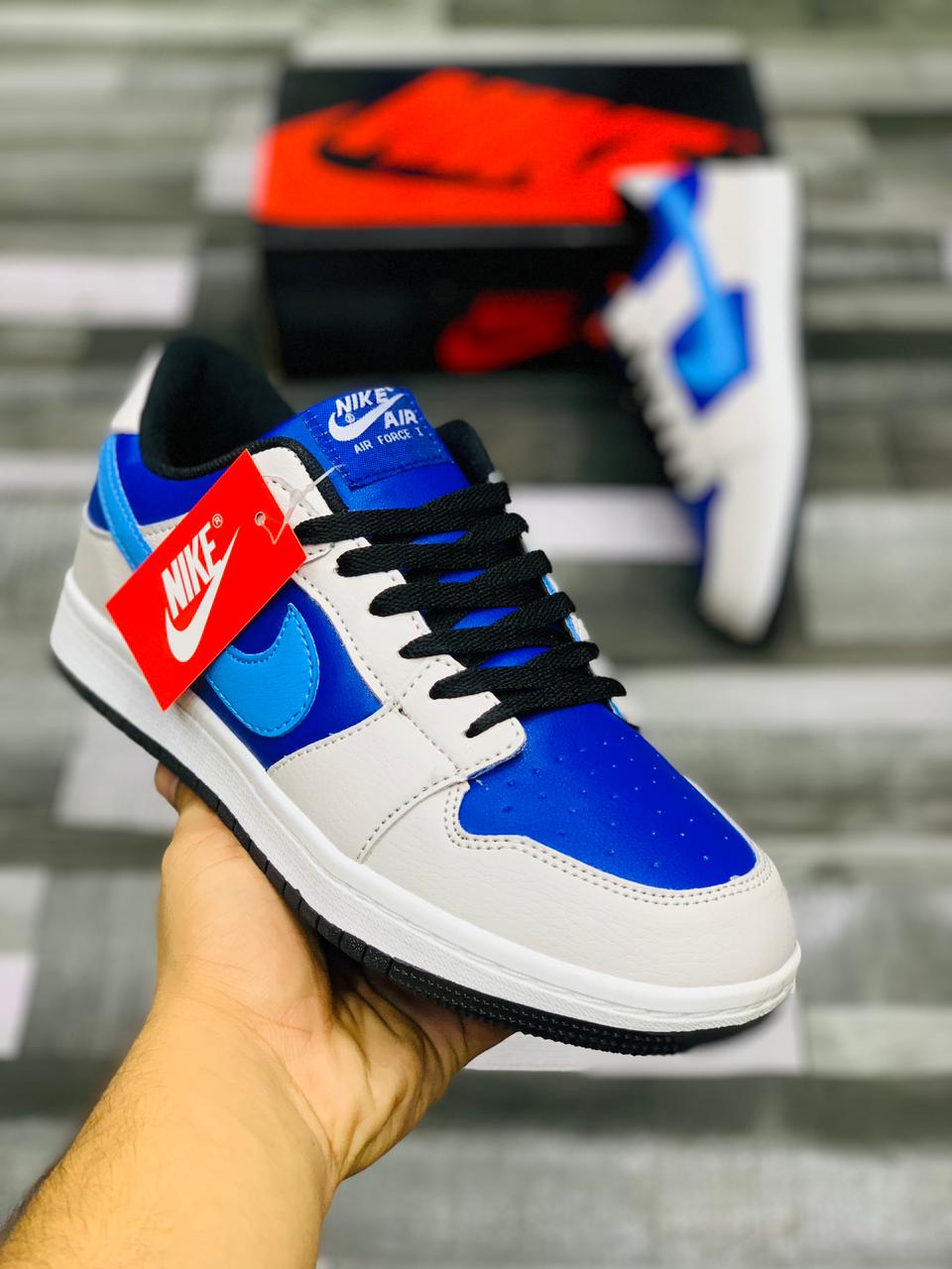 Nike Air Force - Dark Blue & White