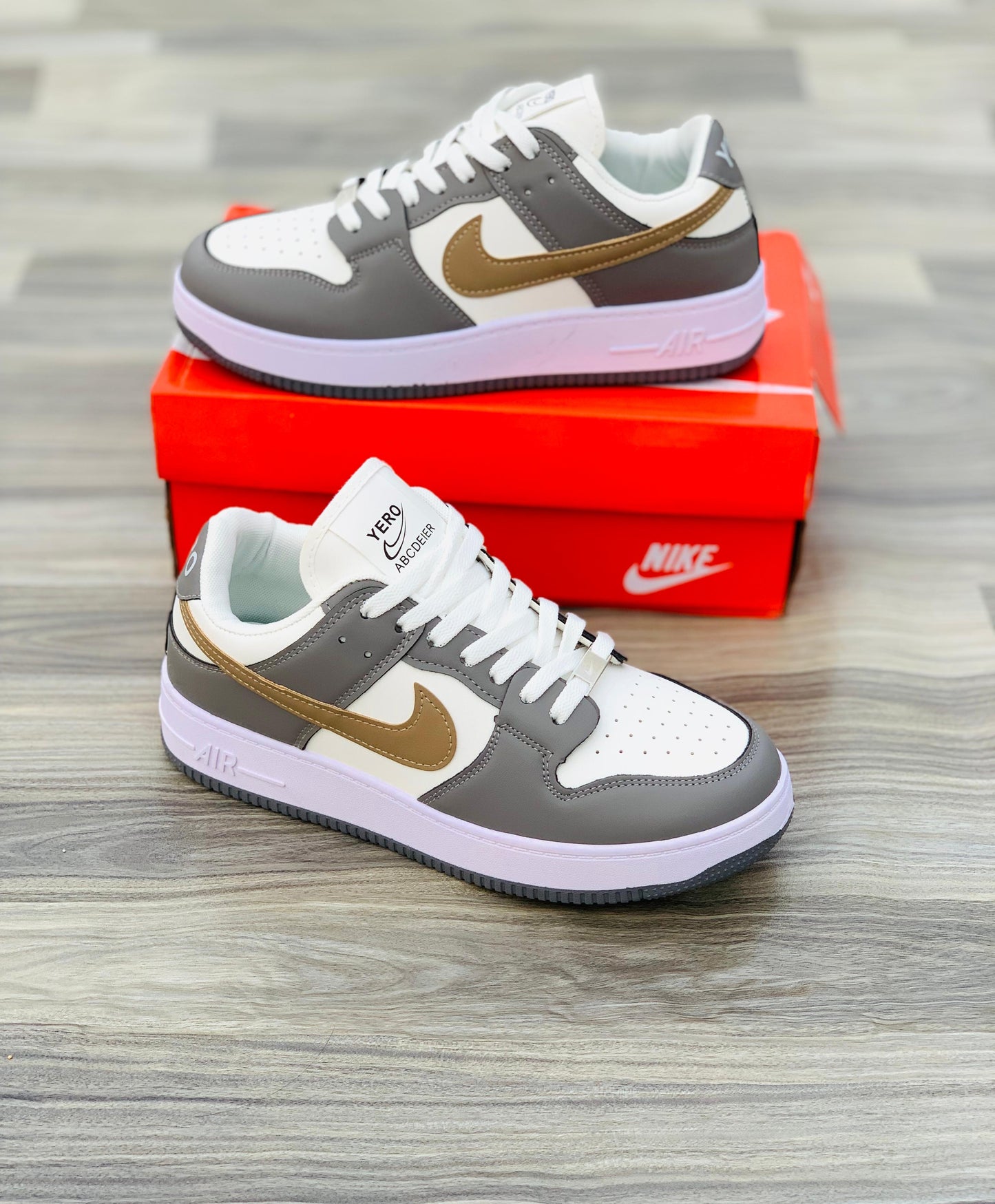 Nike Air - TRIKO
