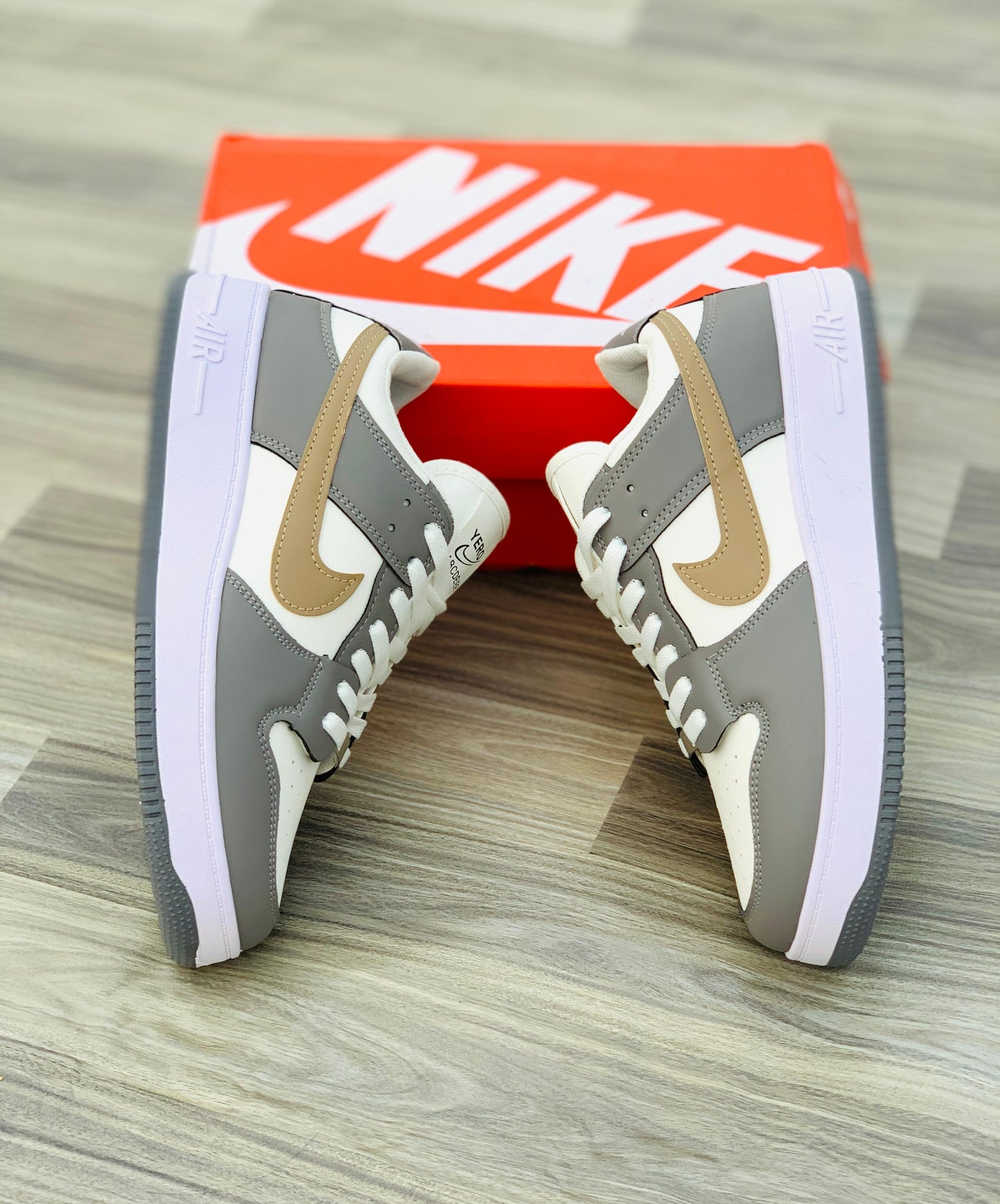 Nike Air - TRIKO