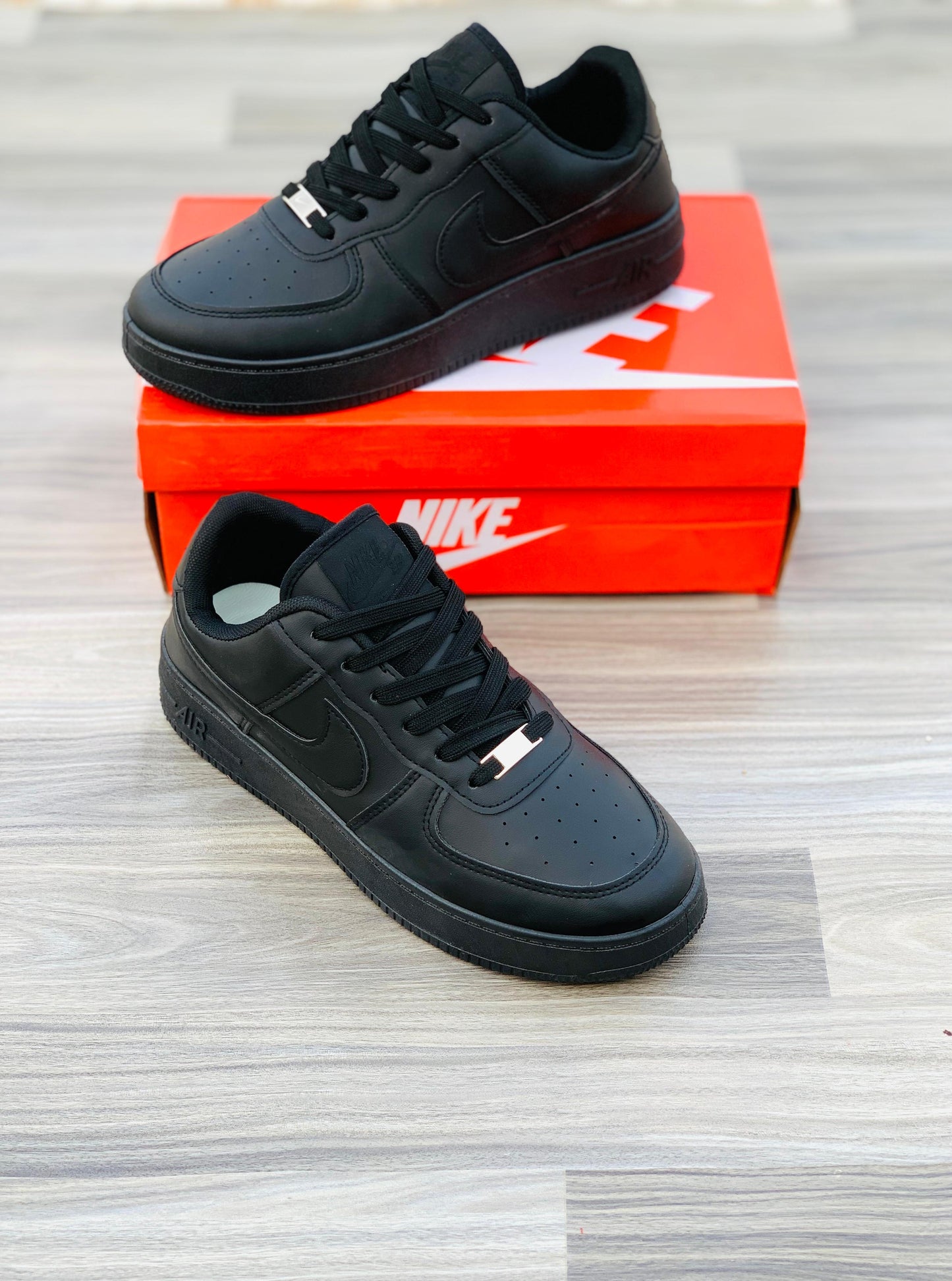 Nike Air Force 1 - Tripple Black