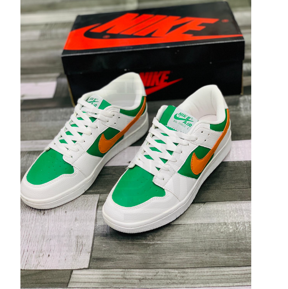 Nike Air Force - Green White & Gold