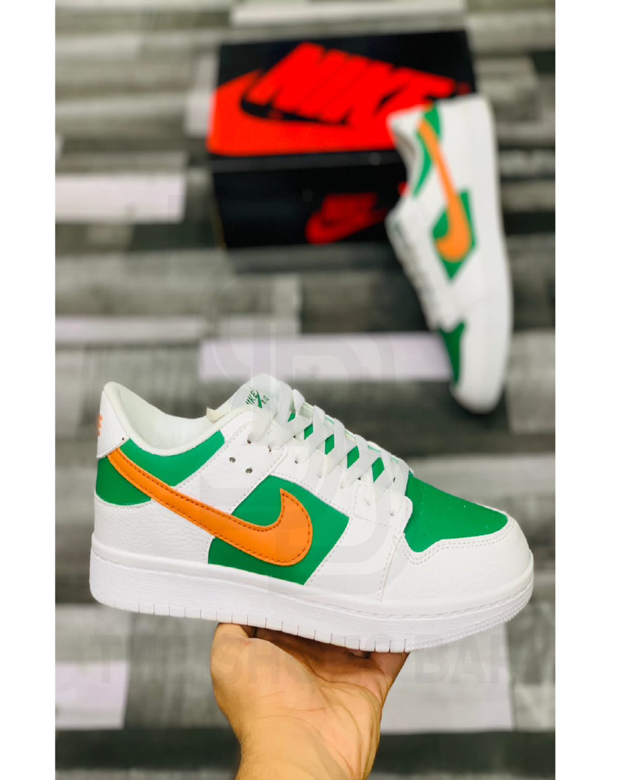 Nike Air Force - Green White & Gold