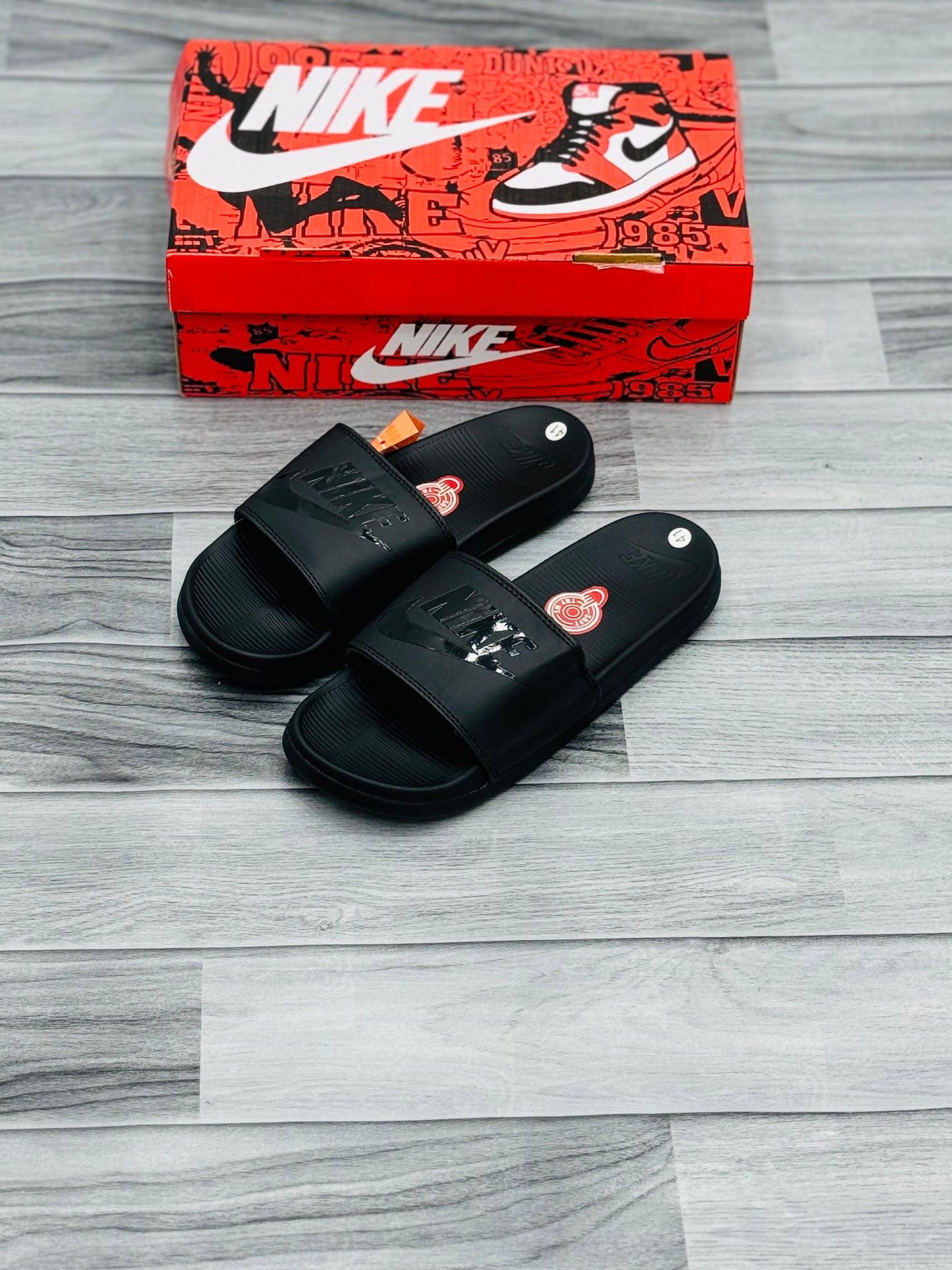 Nike Men's Adilette Comfort Slides