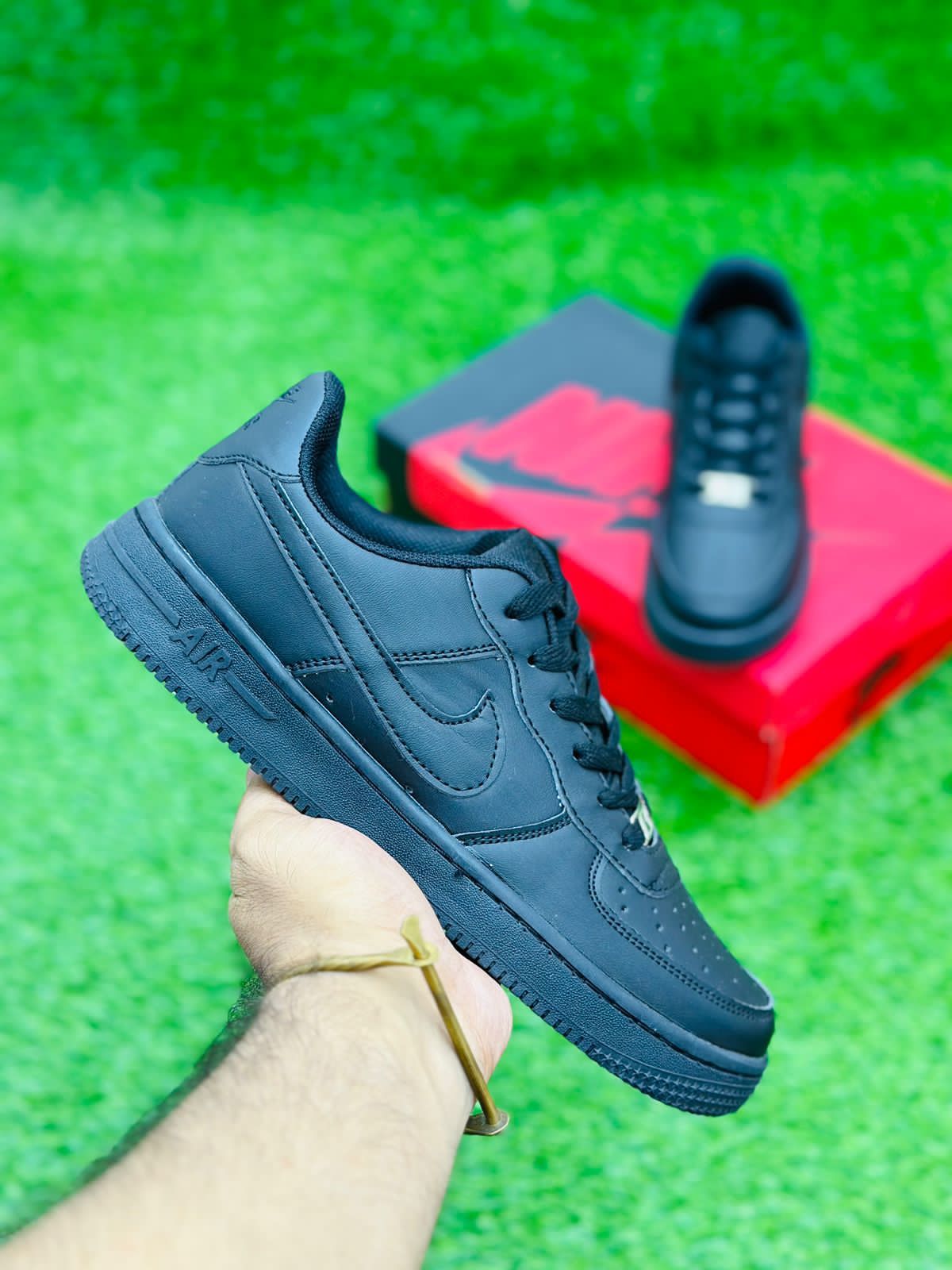 NIKE AIRFORCE 1 TRIPPLE BLACK