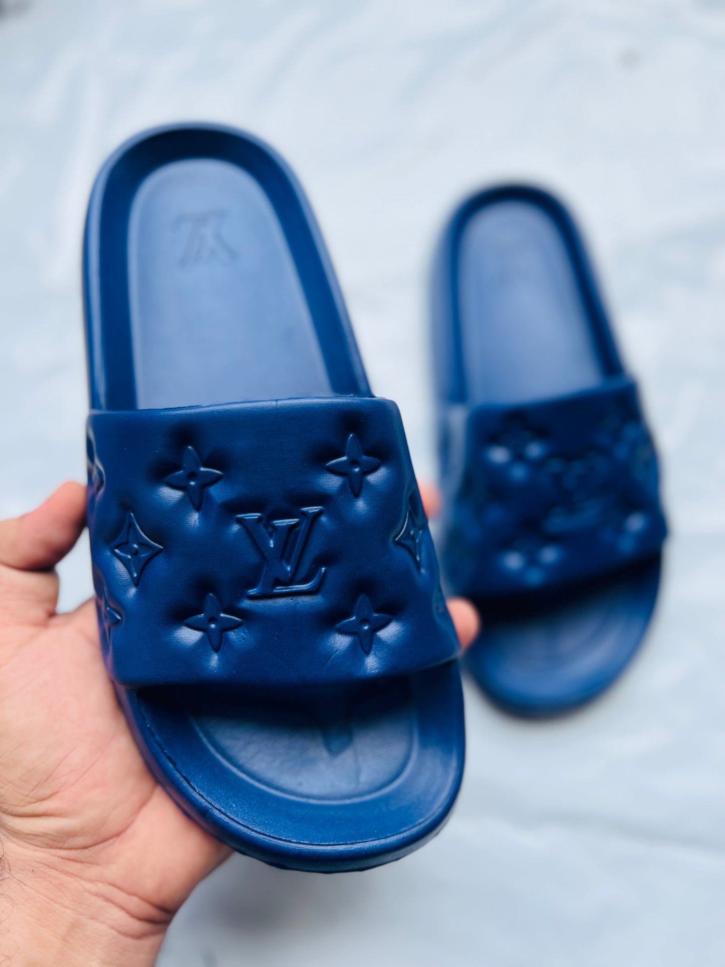 LV PREMIUM SLIDES (LIMITED STOCK)