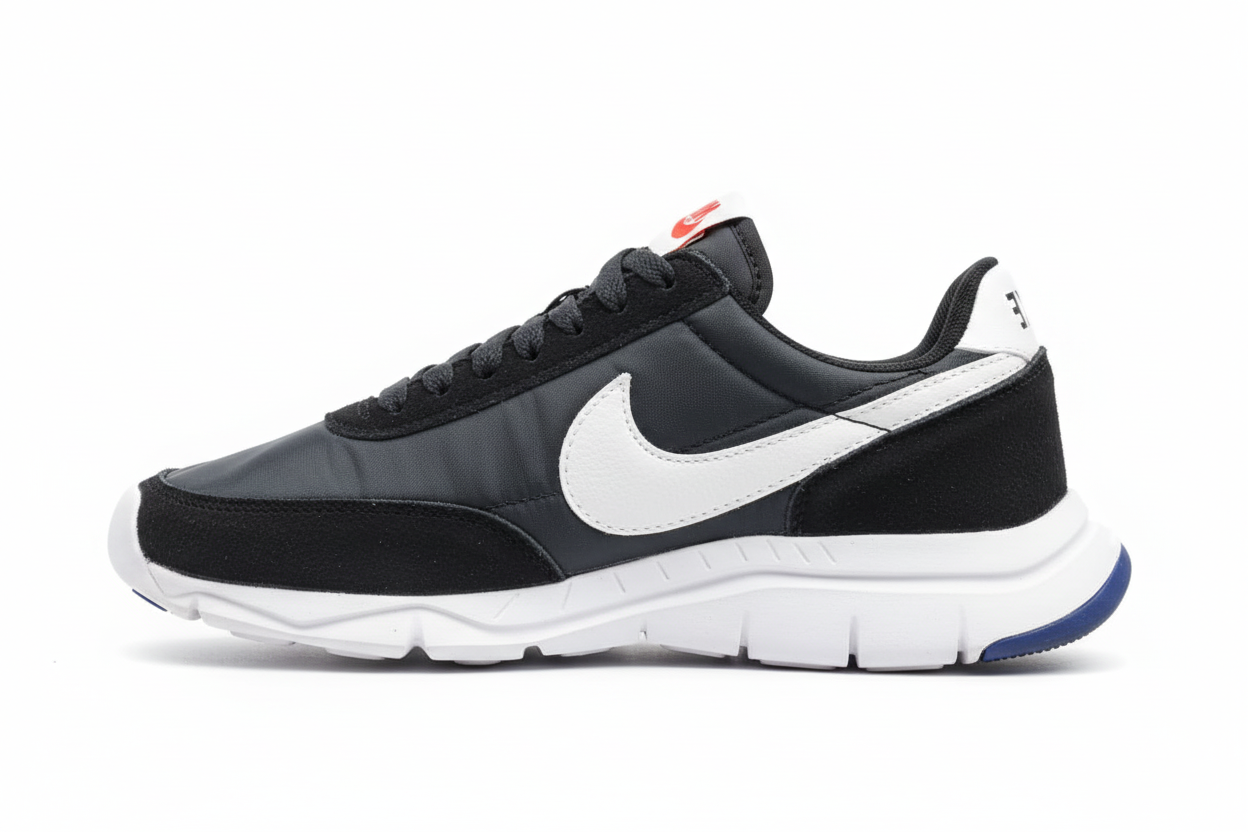 NIKE Waffle Debut Black White Strike