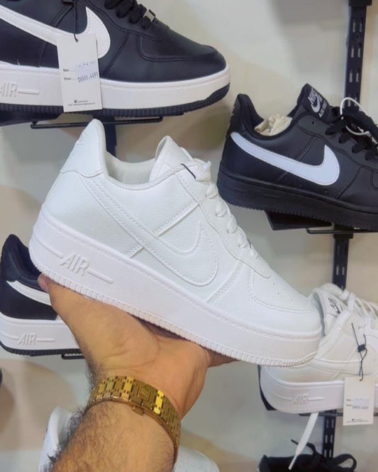 Nike Air Force – White Edition
