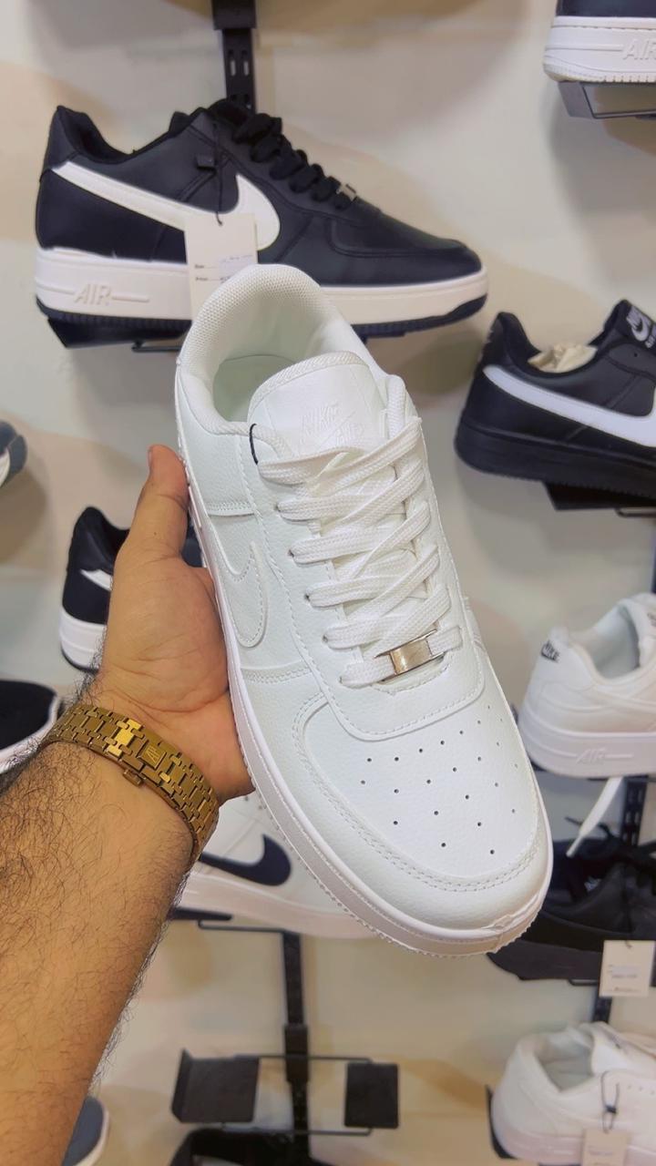 NIKE AIR FORCE 1 '07 WHITE