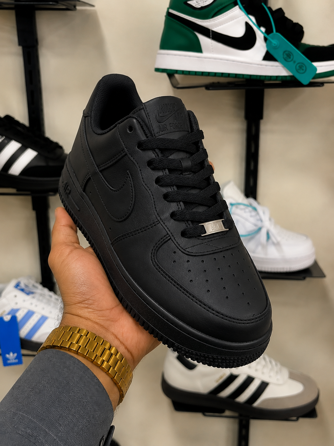 Nike Air Force 1 - Tripple Black