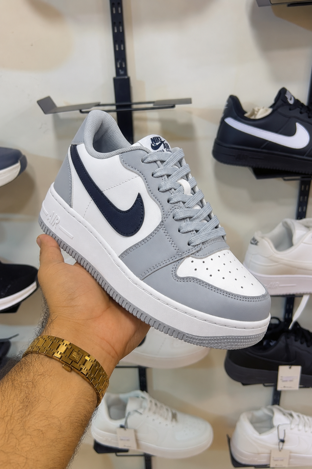NIKE AIR FORCE 1 '07 GREY AND WHITE (06)