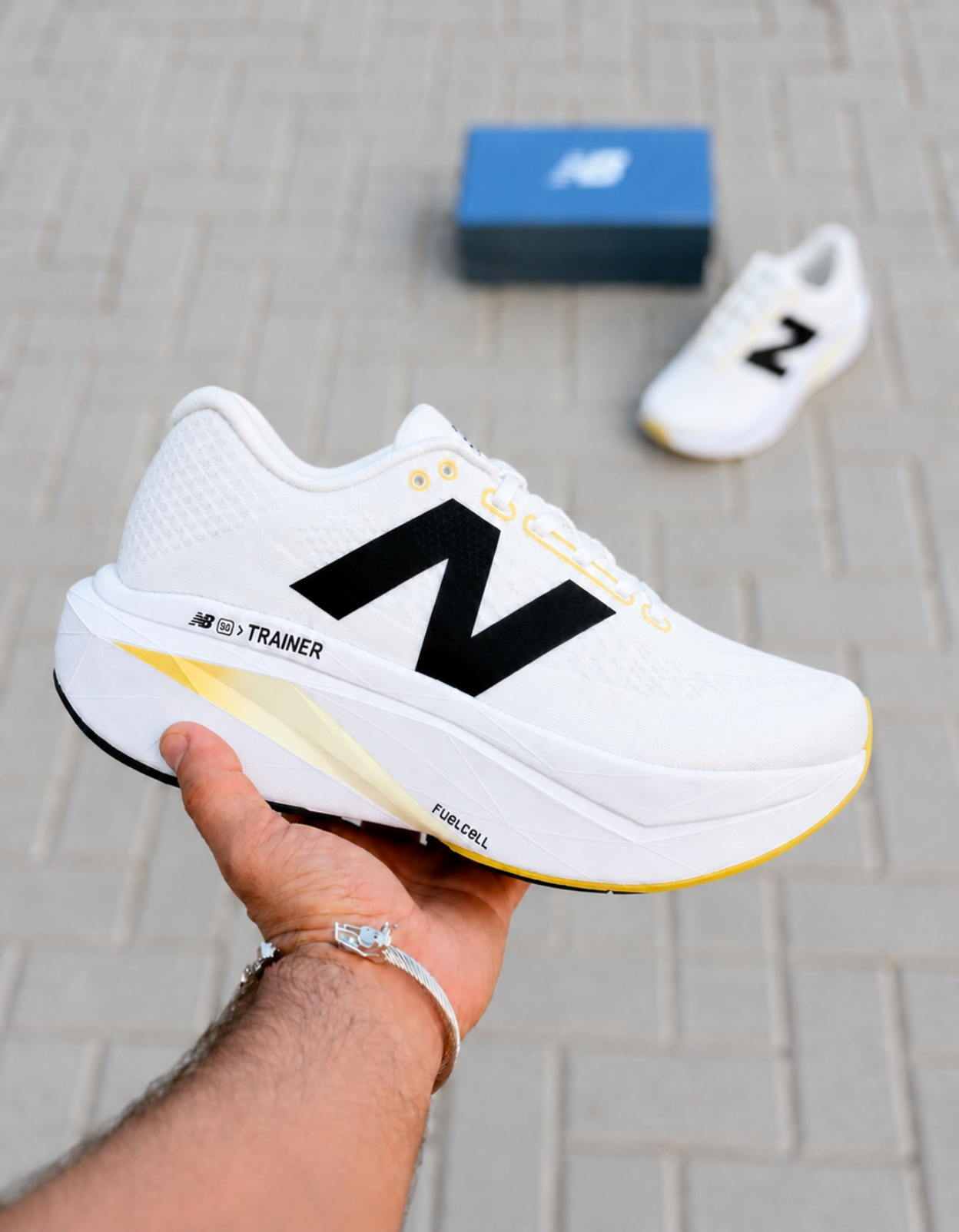 NB FUELCELL SUPERCOMP TRAINER  V3 - WHITE-