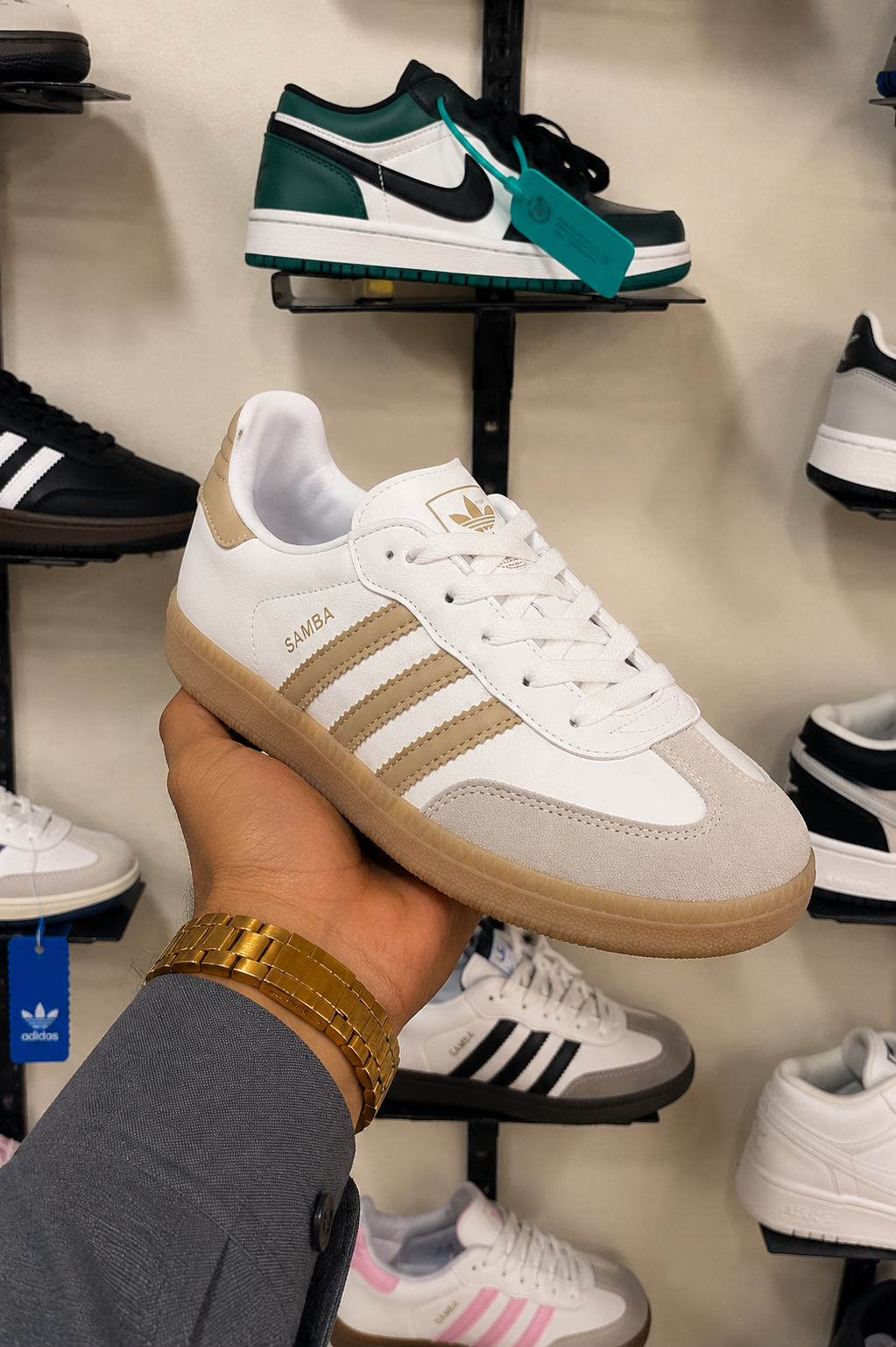 ADIDAS SAMBA OG WHITE / KHAAKI GUM (FEMALE)