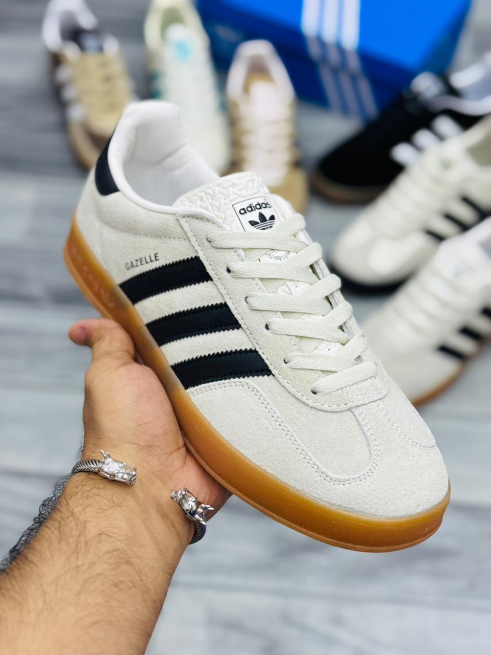 ADIDAS Gazelle White (AAA GRADE)