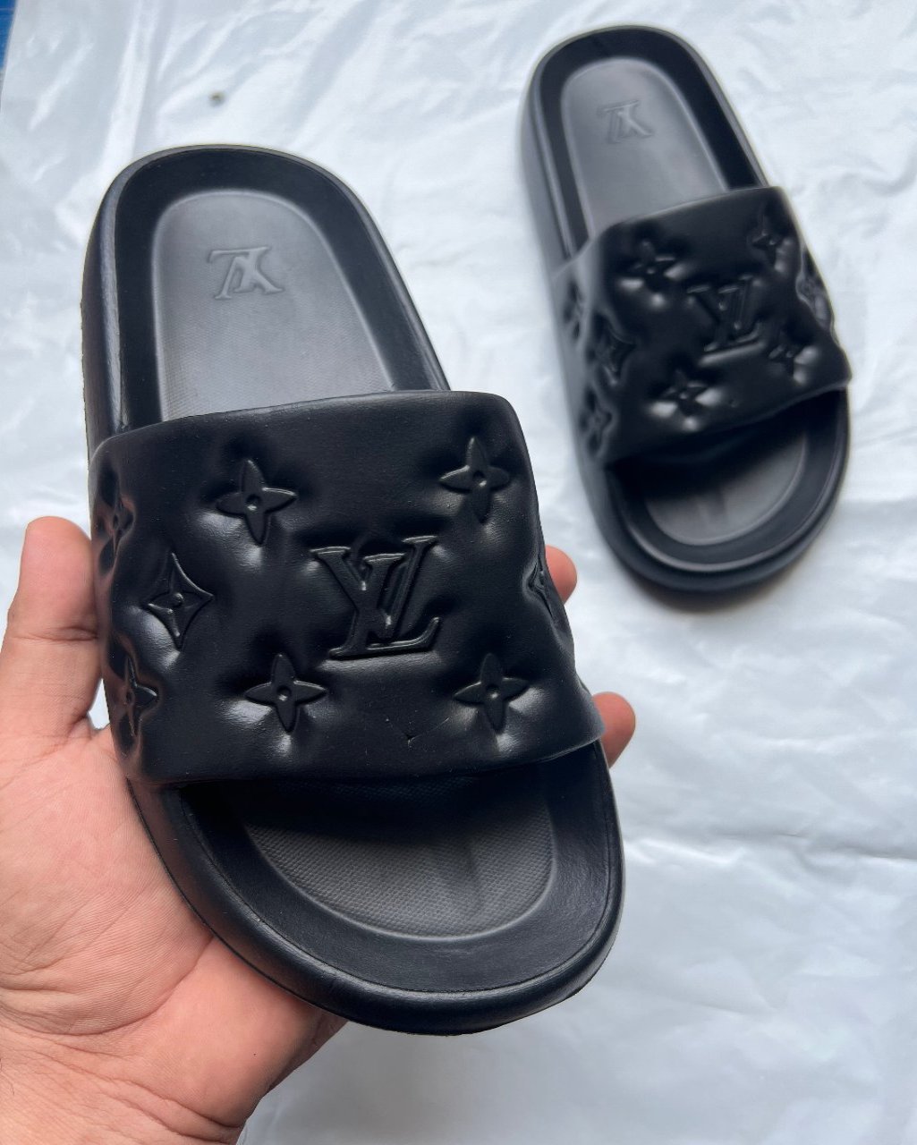 LV PREMIUM SLIDES (LIMITED STOCK)