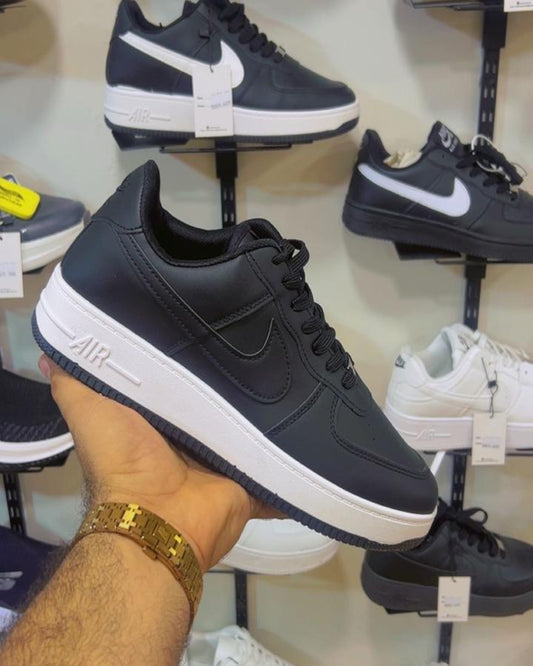 NIKE AIR FORCE 1 '07 BLACK
