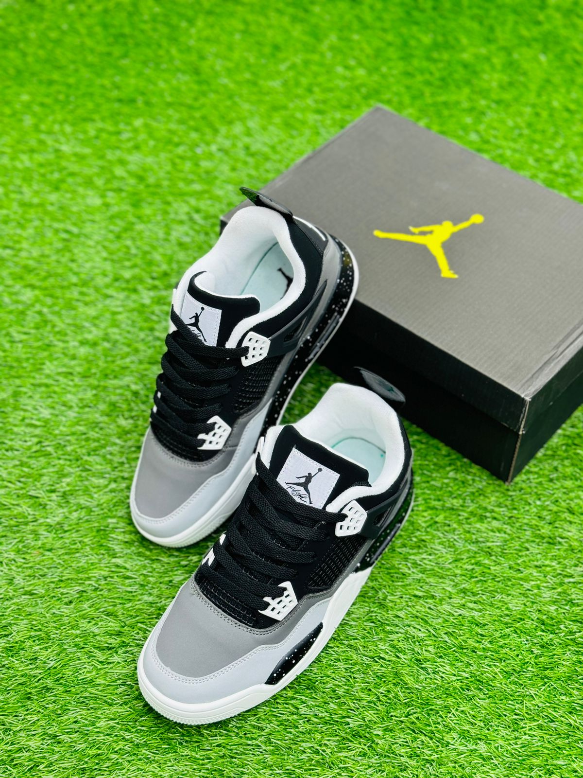 Nike Air Jordan Retro 4 High - Fear Pack