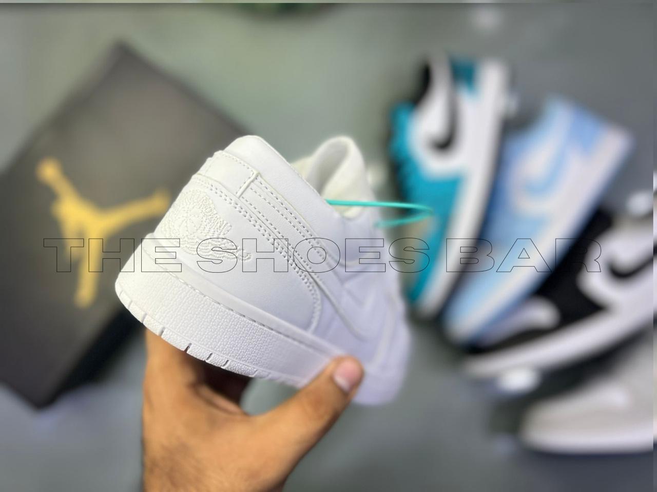 Nike Air Jordan 1 Low - White Pure Platinum