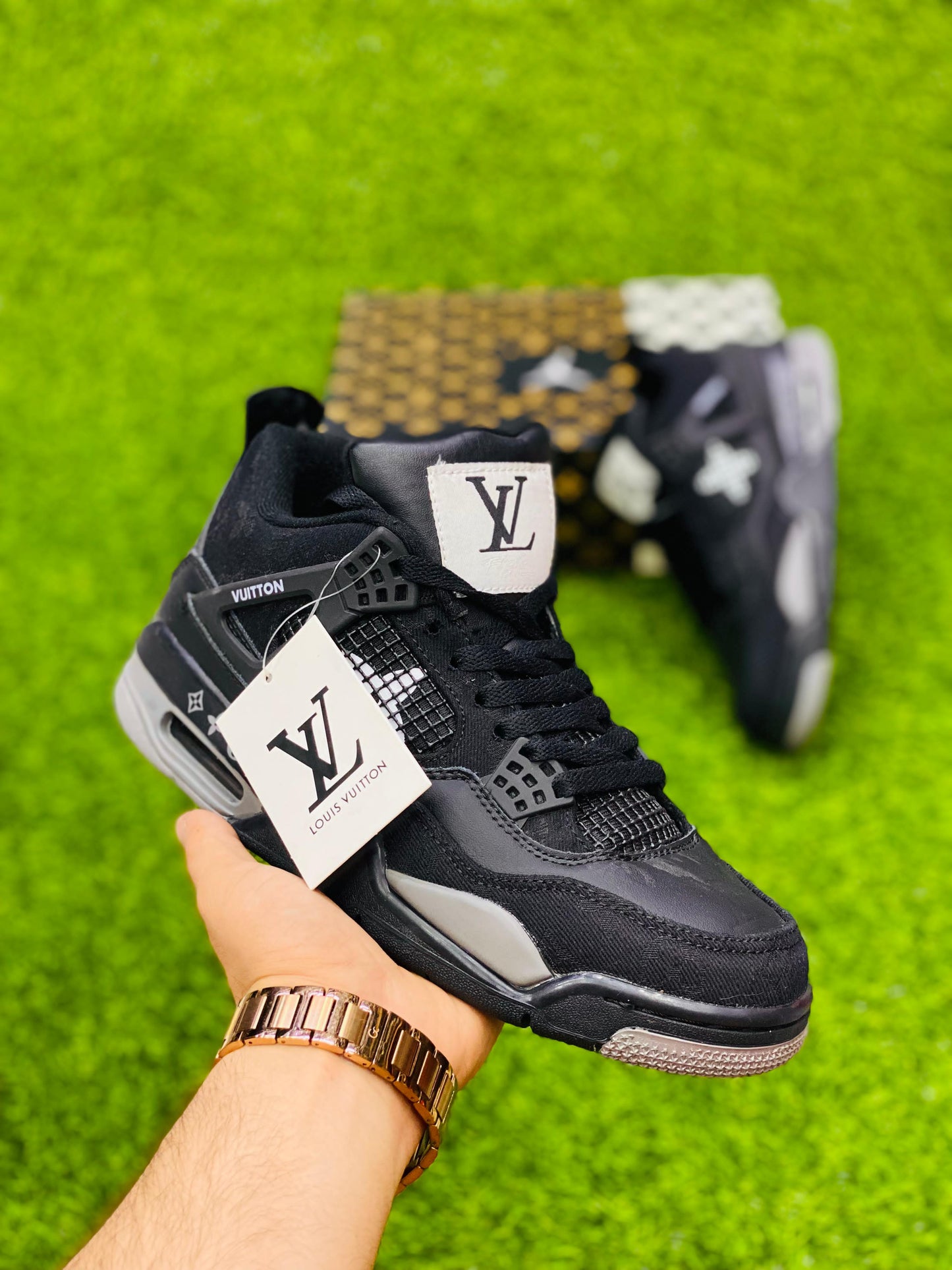 Nike Air Jordan Retro 4 Louis Vuitton - White & Black