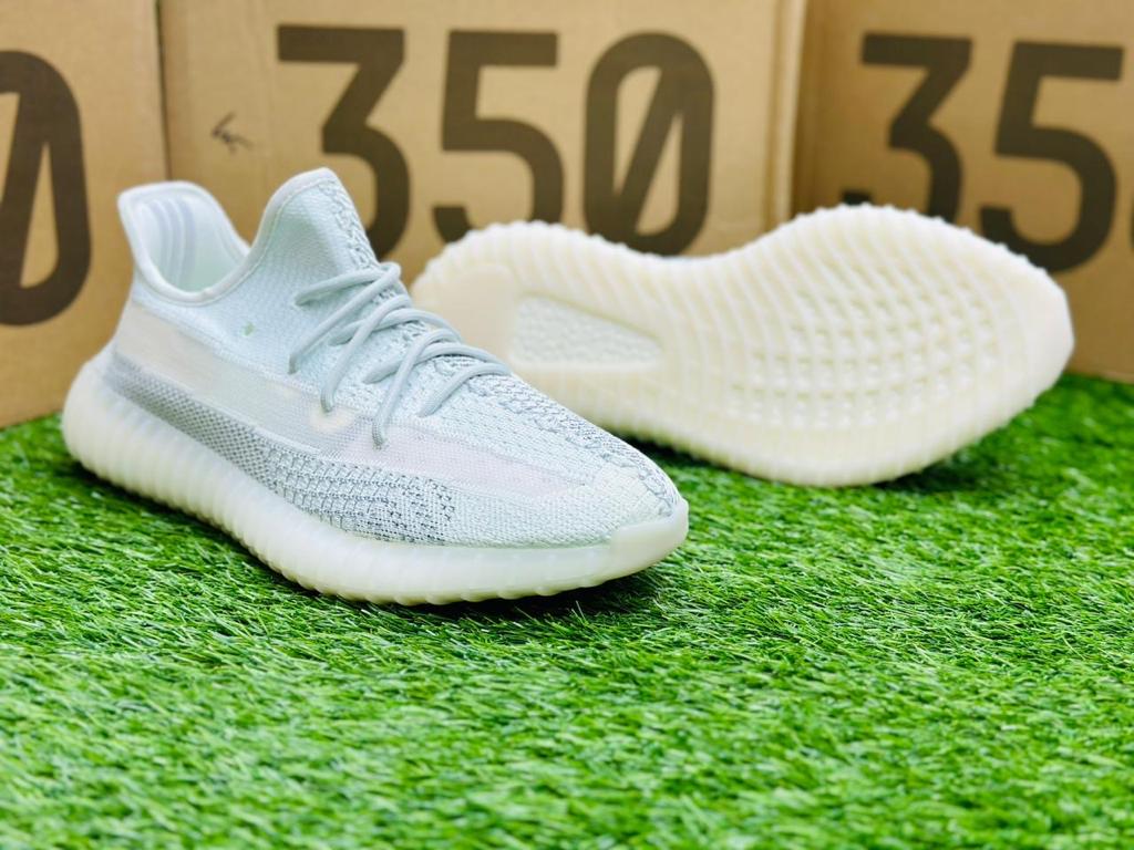 Adidas Boost Yeezy 360 - White