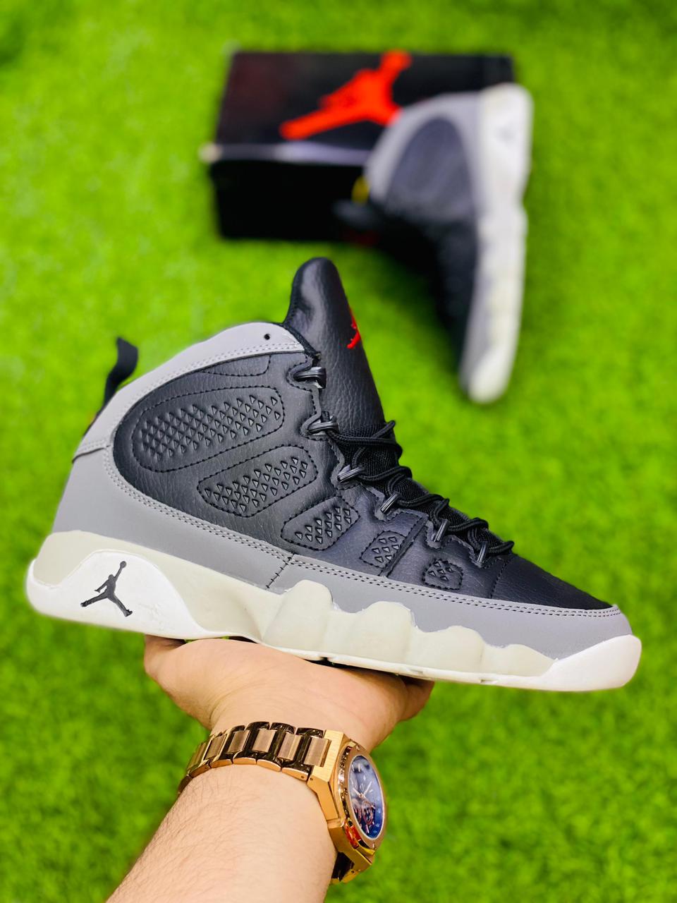 Nike Air Jordan 9 - Particle Grey