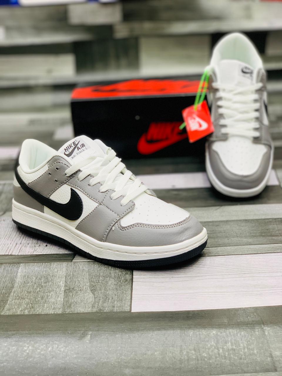 Nike Air Force  - Grey & White