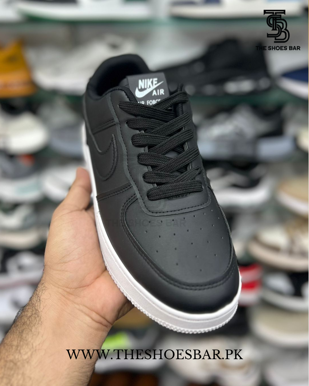 NIKE AIRFORCE 1 TRIPPLE BLACK AND WHITE  (BETA)