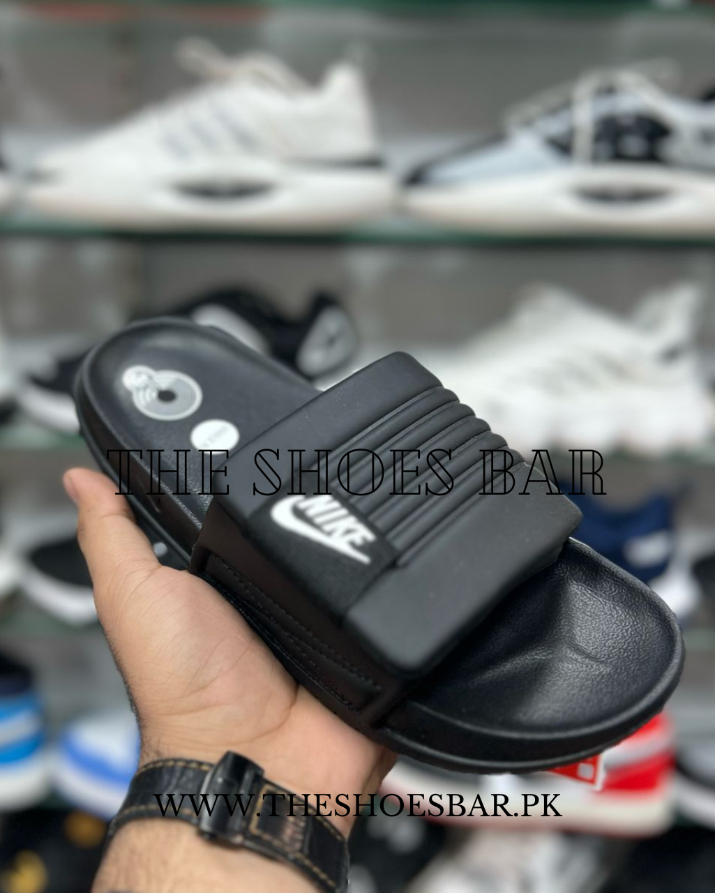 Nike "OFFCOURTADJUST" slide