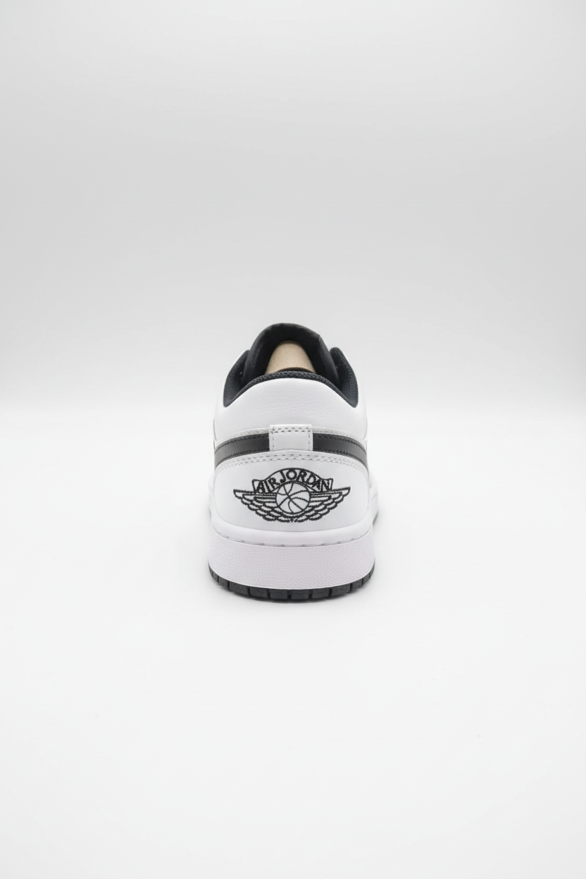 NIKE AIR JORDAN 1 LOW "PANDA" SNEAKER IN THE BLACK AND WHITE