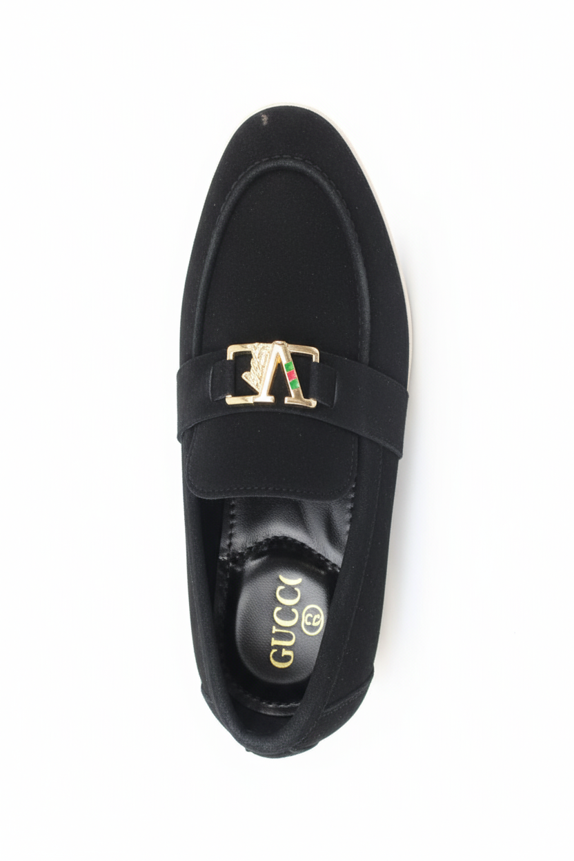 CLASSIC BLACK LOAFER