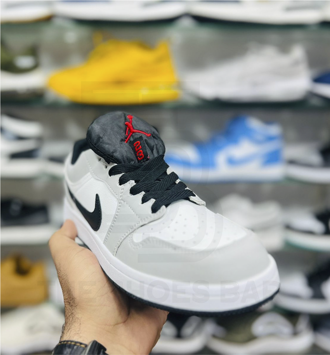 Nike Air Jordan 1 Low - Grey & White